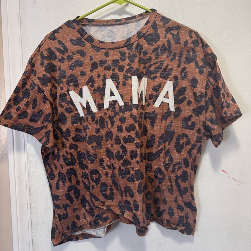 Mama leopard‎ print top women’s medium